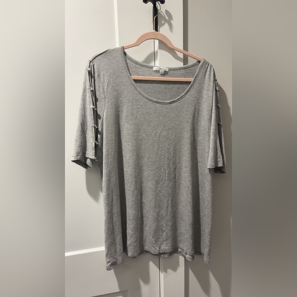 89th & Madison Light Gray Short Sleeve Top